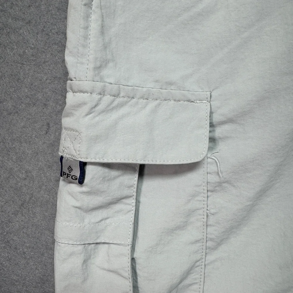Columbia Men's PFG Omni Shade UPF 50‎ Gray 52X8 Cargo Fishing Shorts PFG
